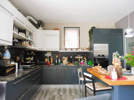 Apartment in Empoli, Florence