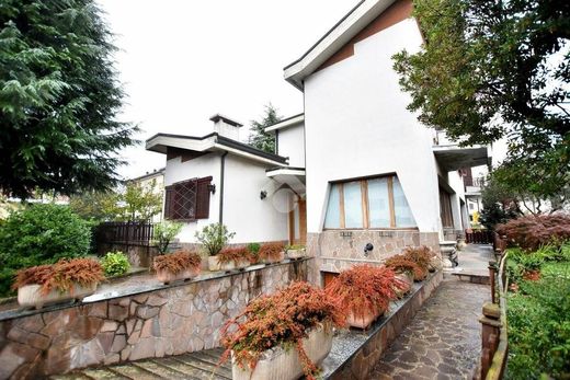 Villa in Vignate, Città metropolitana di Milano