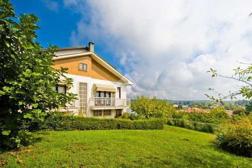 Villa in Pecetto, Turin