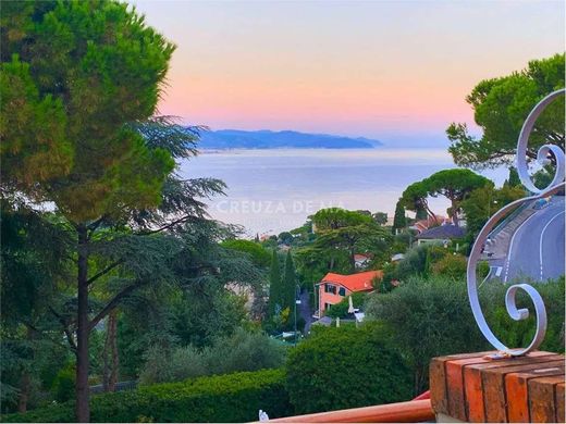 套间/公寓  Rapallo, 热那亚省