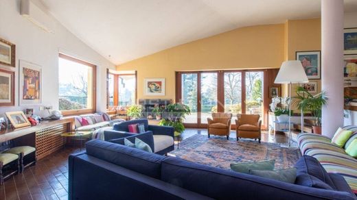 Villa a Casatenovo, Lecco