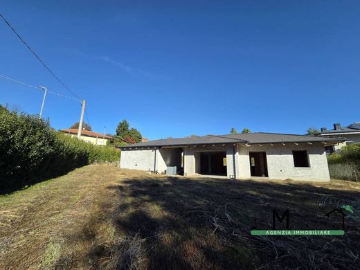 ﻓﻴﻼ ﻓﻲ Ivrea, Torino