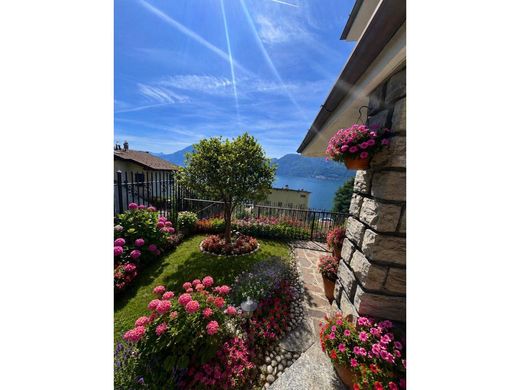 Villa in Bellano, Provincia di Lecco