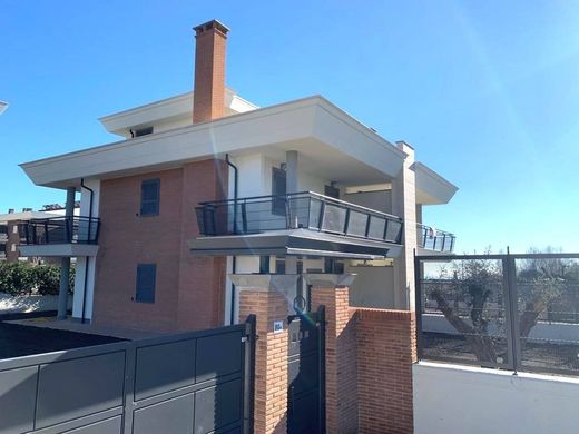 Villa in Velletri, Rome