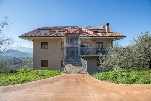 Villa Chieti, Chieti ilçesinde