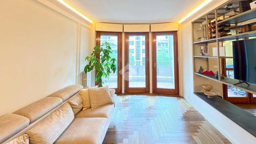 Apartamento - San Donato Milanese, Milão