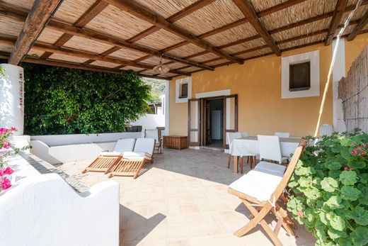 Terraced house in Santa Marina Salina, Province of Messina