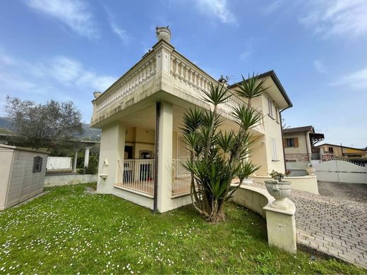 别墅  Camaiore, 卢卡省