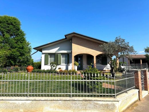 Villa in Malo, Provincia di Vicenza