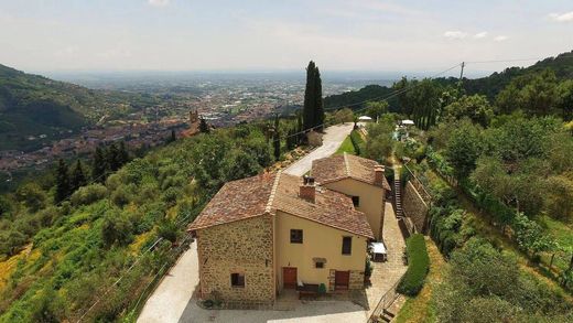 Villa in Pescia, Provincia di Pistoia