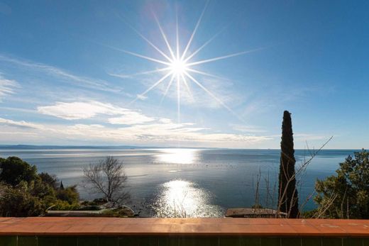 Вилла, Триест, Trieste