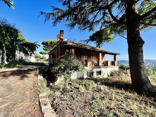 Villa a Marino, Roma