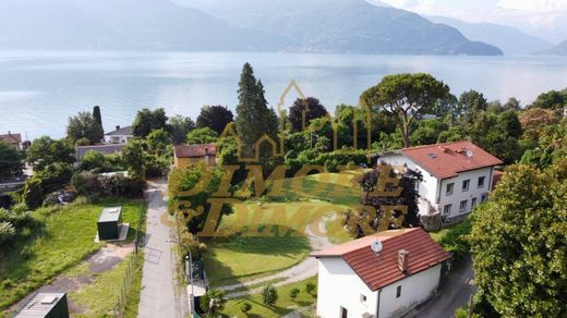 Villa in Brezzo di Bedero, Provincia di Varese