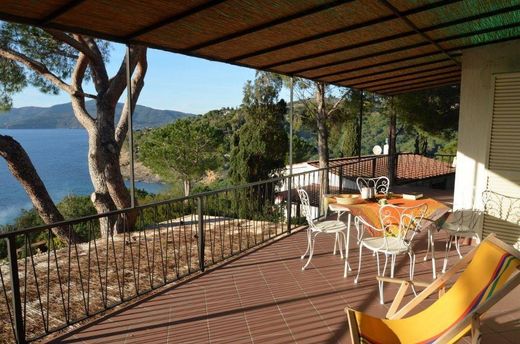 Ático en Capoliveri, Livorno