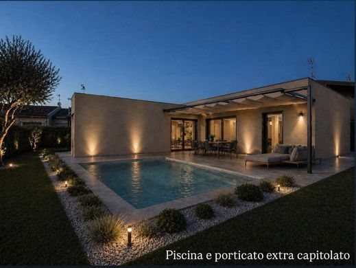 Villa en Castel Goffredo, Mantua