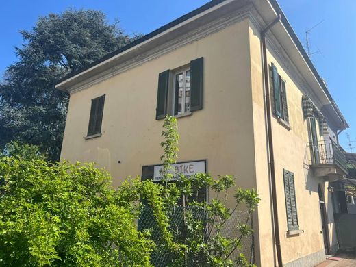 Willa w Nova Milanese, Provincia di Monza e della Brianza