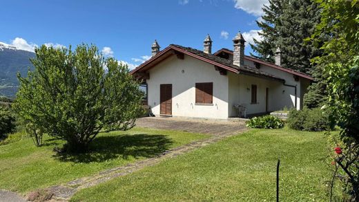 Villa en Saint-Christophe, Valle d'Aosta