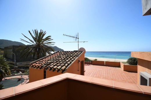 Piso / Apartamento en Sinnai, Provincia di Cagliari