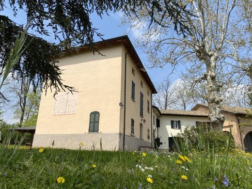 Villa Collecchio, Parma ilçesinde