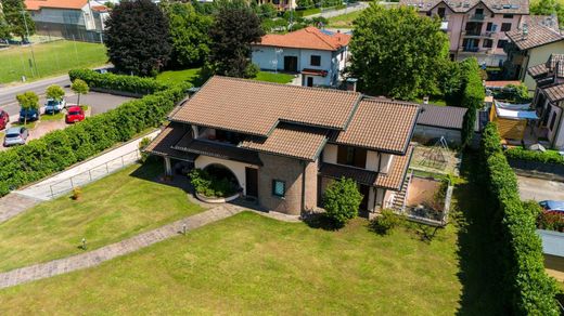 Villa Cislago, Varese ilçesinde