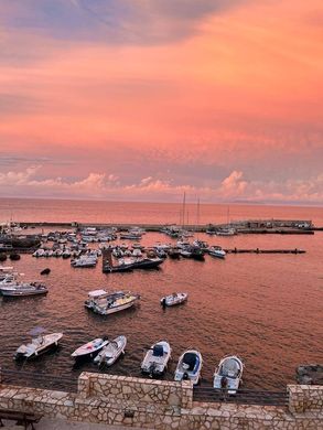 Apartment / Etagenwohnung in Favignana, Trapani