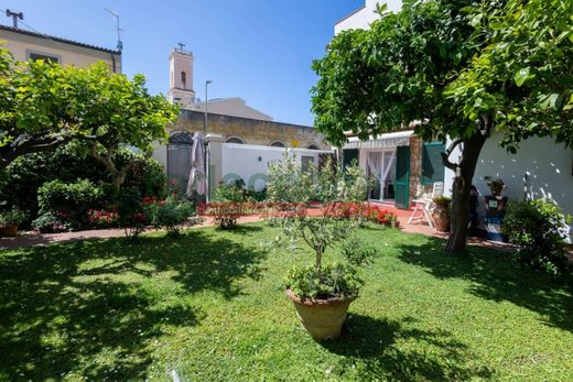 Villa in Livorno, Provincia di Livorno