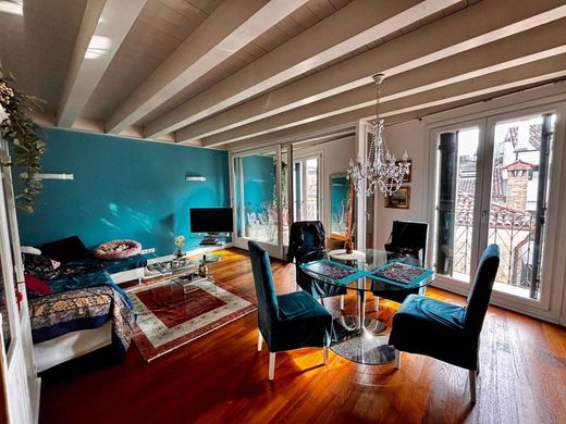 Apartment / Etagenwohnung in Treviso, Provincia di Treviso