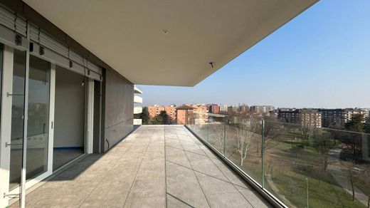 Apartment in Bresso, Milan