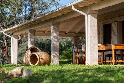 Villa a Loceri, Nuoro