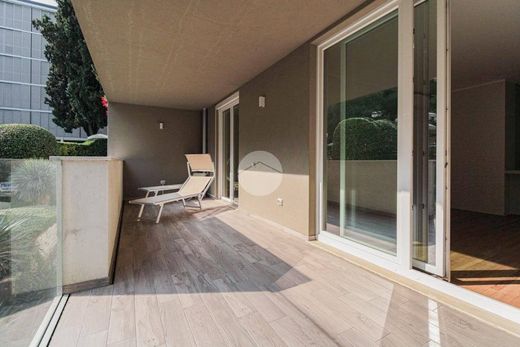 ‏דירה ב  Gardone Riviera, Provincia di Brescia