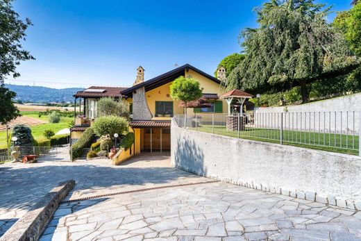 Villa in Pecetto, Turin