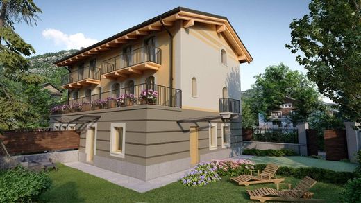Apartment / Etagenwohnung in Bardonecchia, Turin