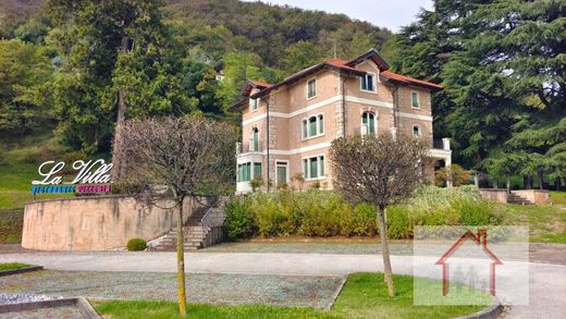Villa a Piovene Rocchette, Vicenza