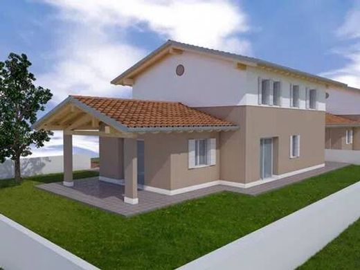 Villa in Roveredo in Piano, Province of Pordenone