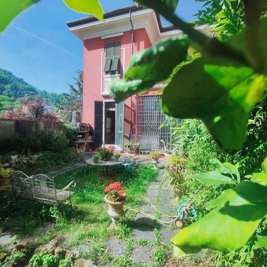 Villa Carrara, Massa-Carrara ilçesinde