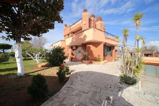 Villa in Civitavecchia, Rome