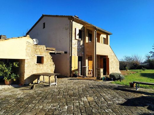 Gospodarstwo w Cingoli, Provincia di Macerata