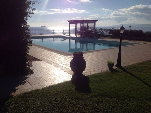 别墅  Piombino, 利沃诺省