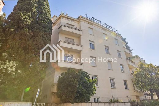 Apartment / Etagenwohnung in Rom, Latium