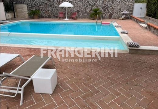 Villa a Livorno, Toscana