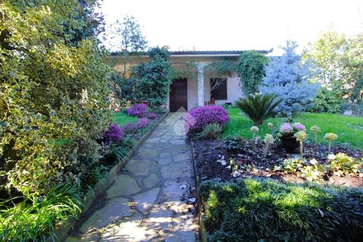 Villa in Sedriano, Milan