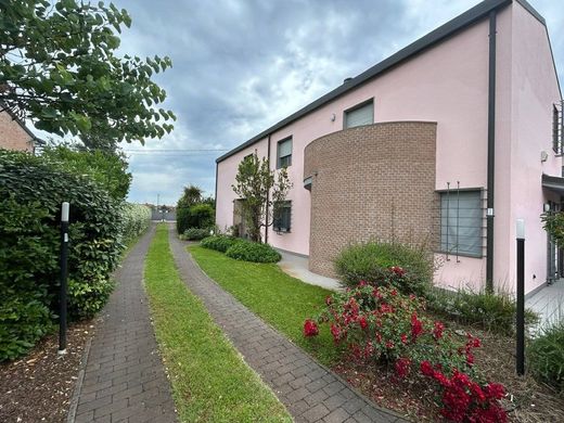 Villa in Ferrara, Provincia di Ferrara