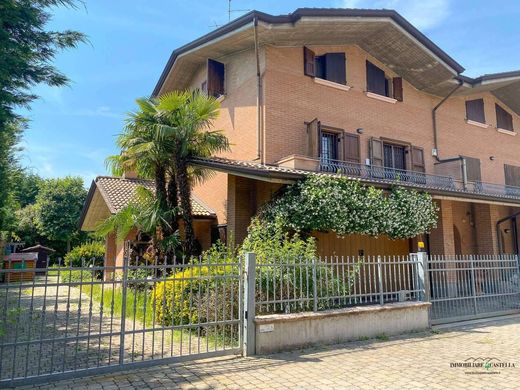 Villa en Quattro Castella, Reggio Emilia