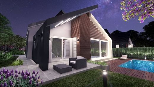 别墅  Oggiono, 莱科省