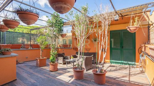 Penthouse Roma, Lazio bölgesinde