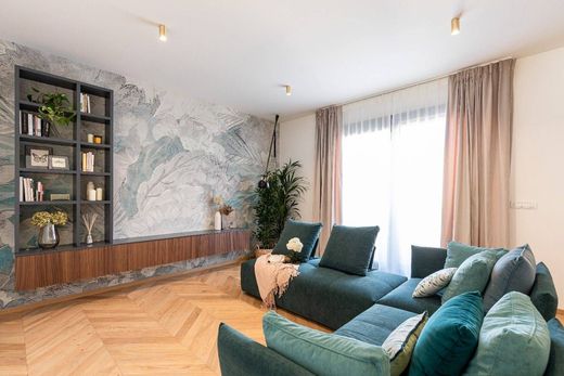Apartment / Etagenwohnung in Turin, Piemont