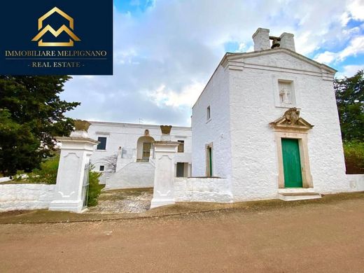 Landhuis in Ostuni, Provincia di Brindisi