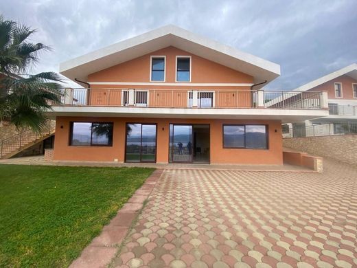 Villa in Messina, Province of Messina