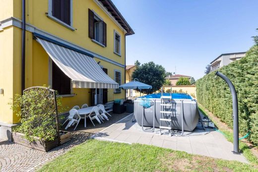 Villa in Carate Brianza, Provincia di Monza e della Brianza