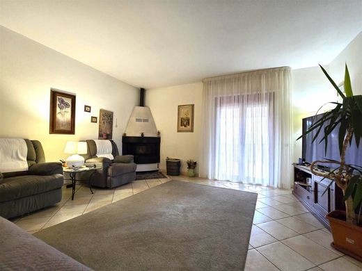 Piso / Apartamento en Follonica, Provincia di Grosseto